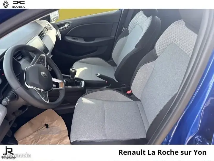 Renault Clio 2024 photo 3