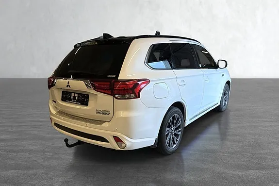 Mitsubishi Outlander 2018 photo 5