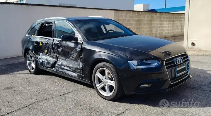 Audi A4 Avant 2012 photo 2
