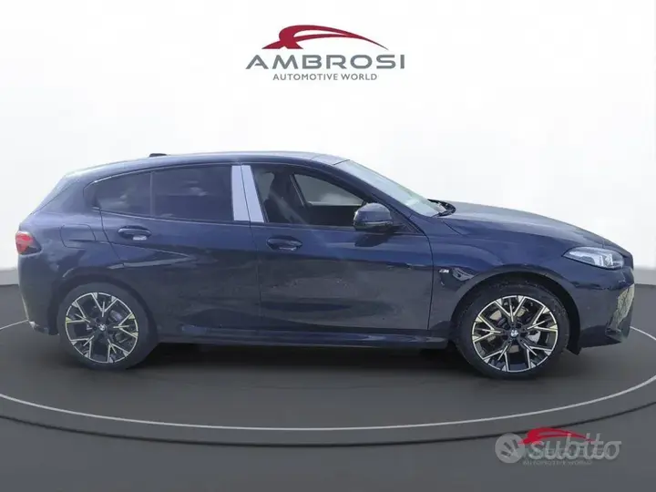 BMW 118 2026 photo 3
