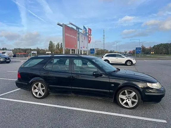 Saab 9-5 2004 photo 2