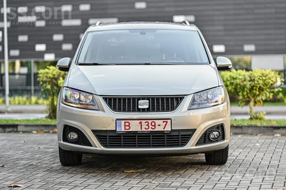 Seat Alhambra 2012 photo 3
