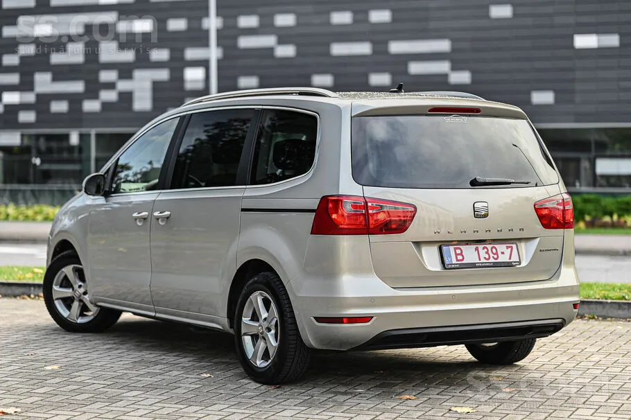 Seat Alhambra 2012 photo 5