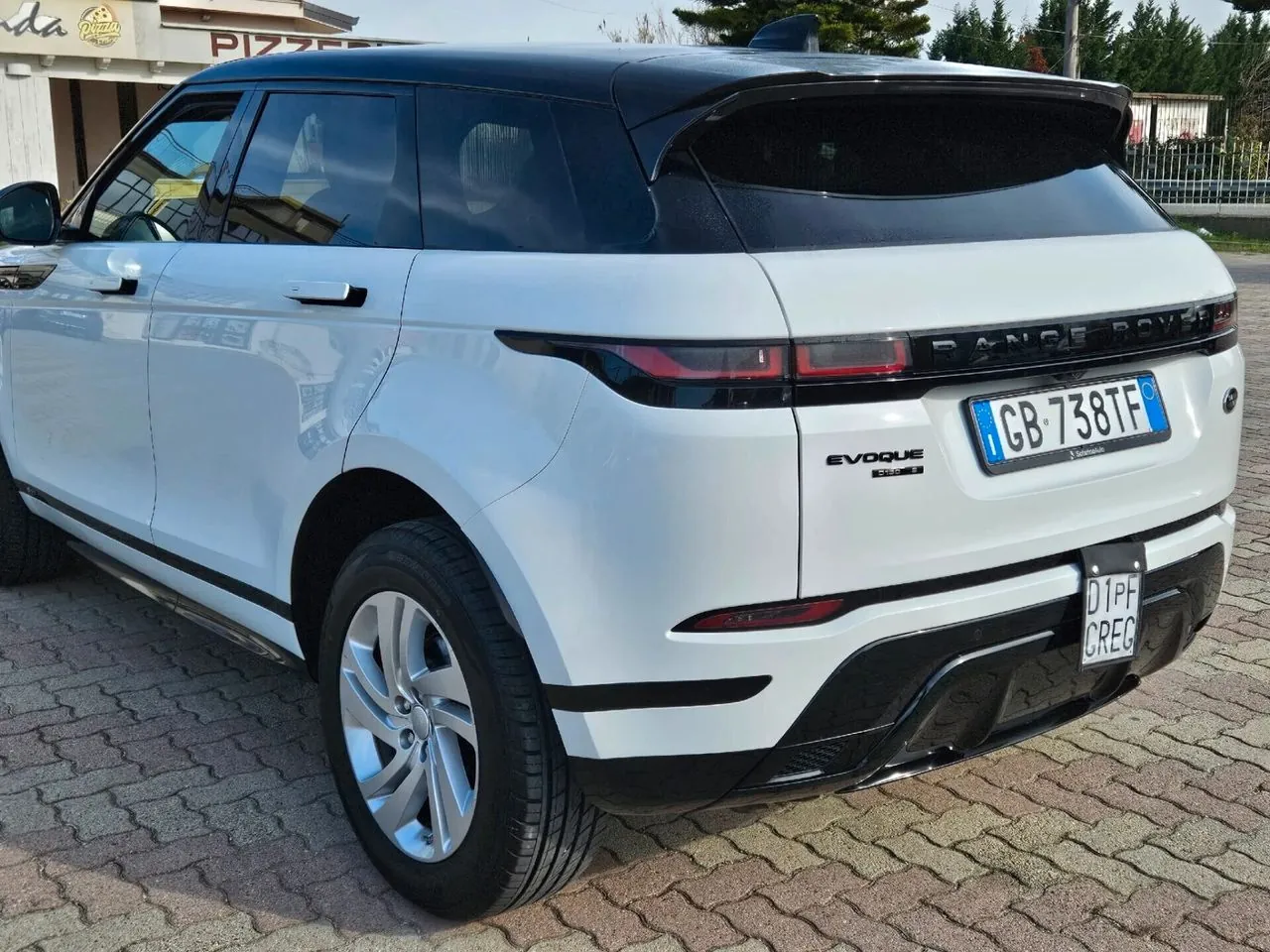 Land Rover Range Rover Evoque 2020 photo 4