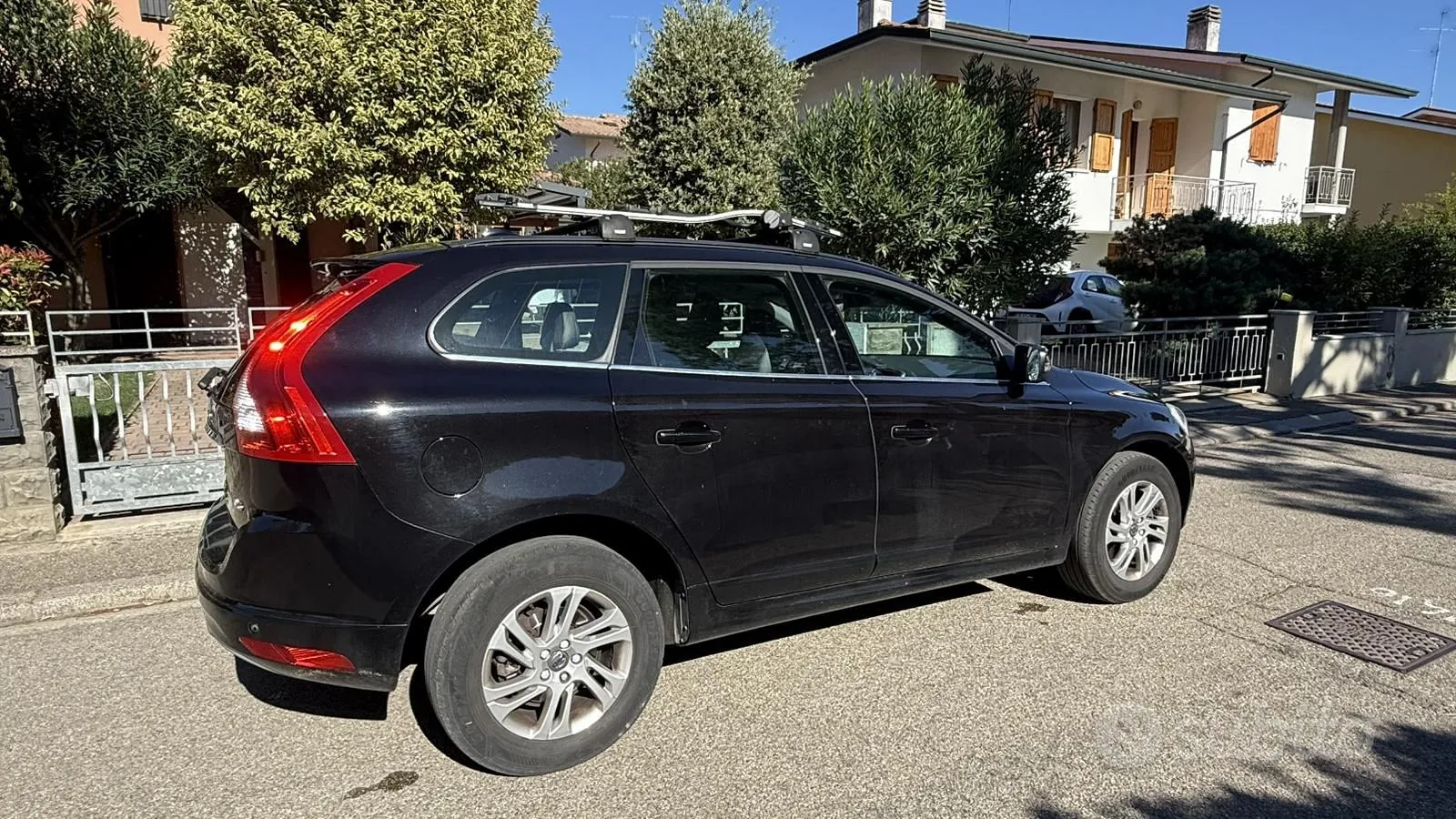 Volvo Xc60 2017 photo 2