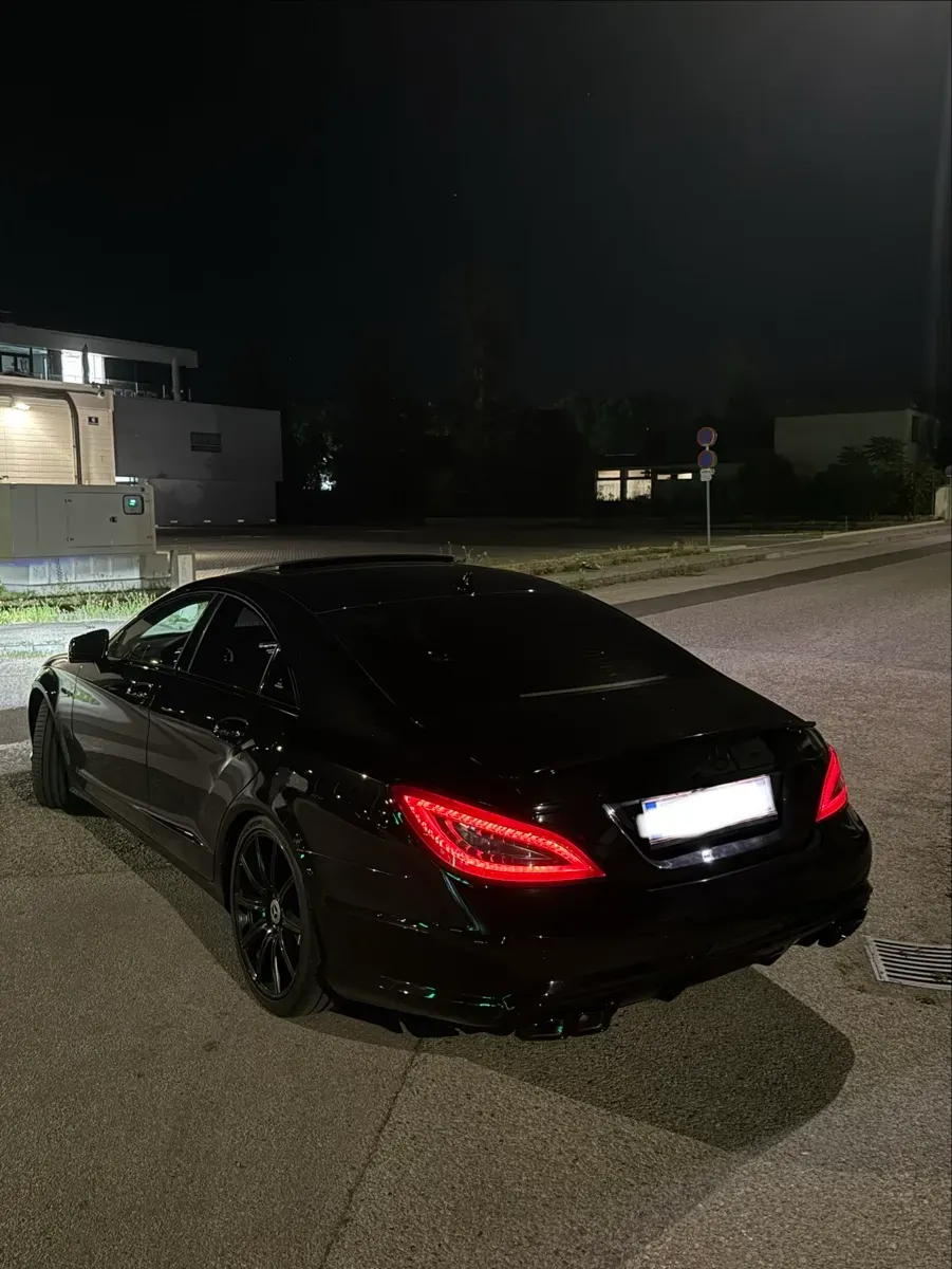 Mercedes-Benz Cls-Class