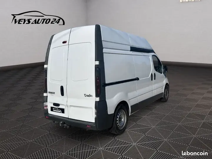 Renault Trafic 2005 photo 3