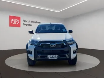 Toyota Hilux 2024 photo 3