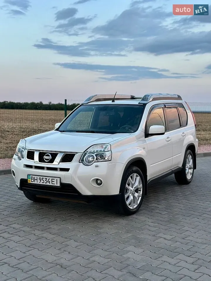 Nissan X-Trail 2012 photo 2