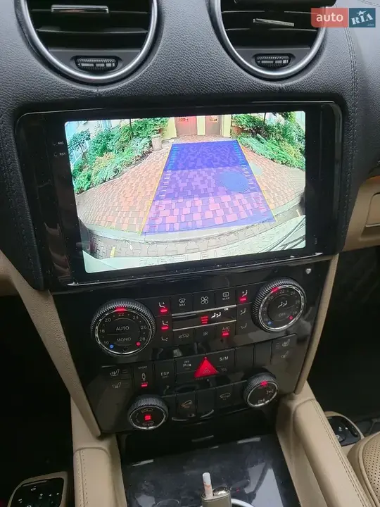 Mercedes-Benz Gl-Class 2011 photo 3