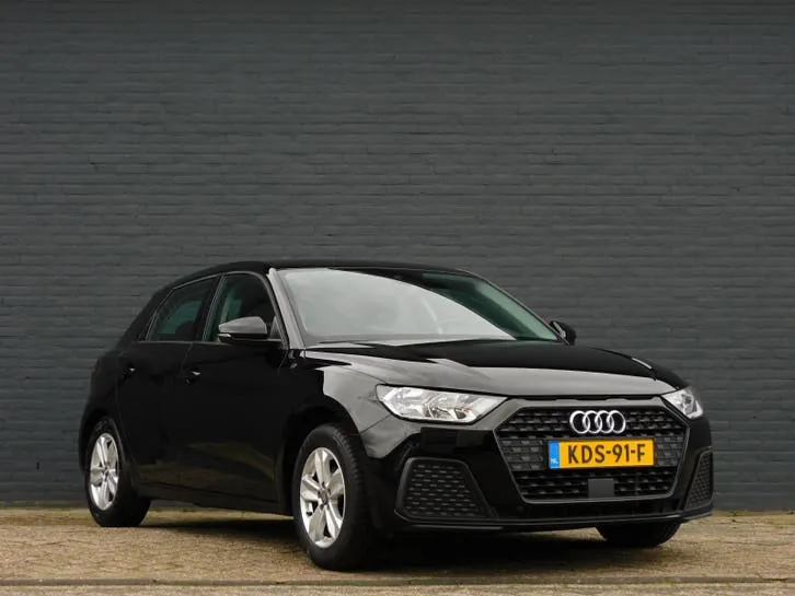 Audi A1 2020 photo 2