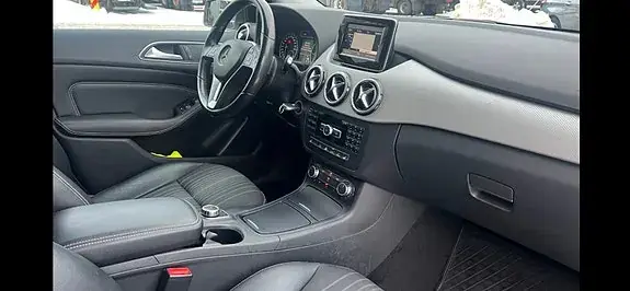 Mercedes-Benz B 180 D 2013 photo 5