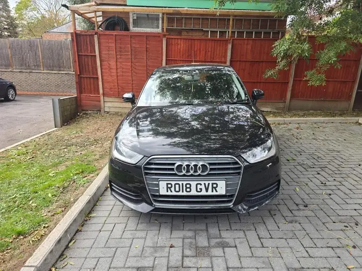 Audi A1 2018 photo 2
