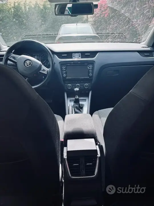 Skoda Octavia 2013 photo 3