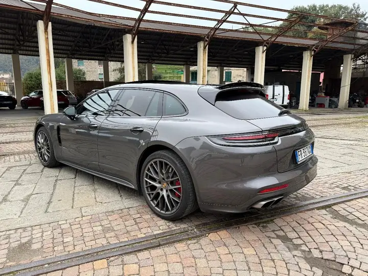 Porsche Panamera 2018 photo 5