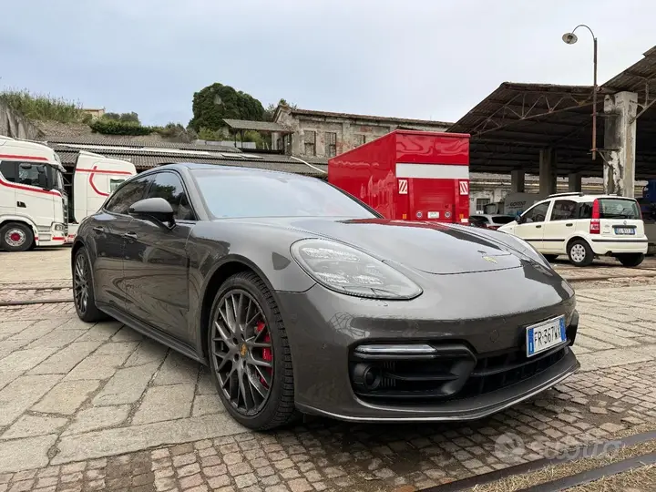 Porsche Panamera 2018 photo 2