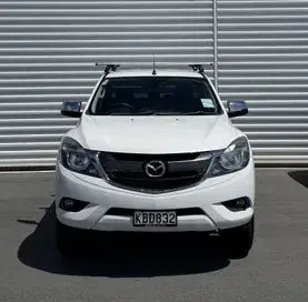 Mazda Bt-50 2016 photo 3