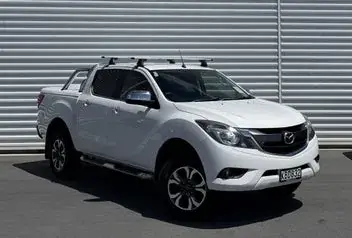 Mazda Bt-50 2016 photo 2