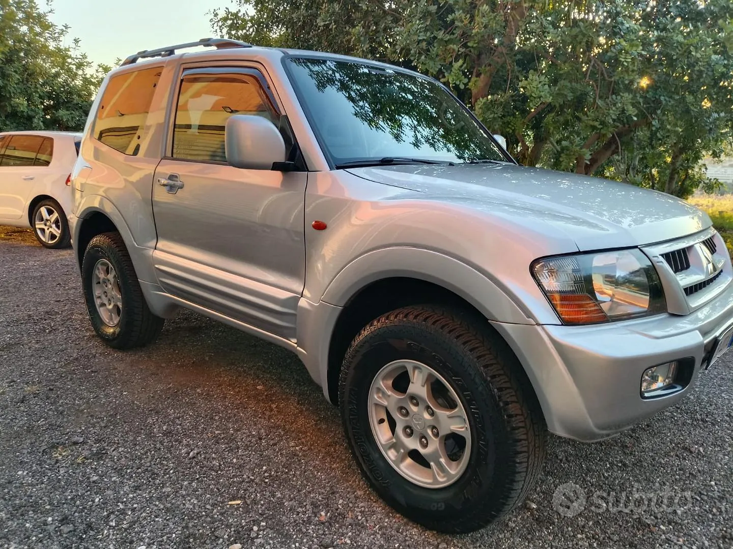 Mitsubishi Pajero 2000 photo 4