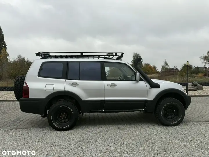 Mitsubishi Pajero 2003 photo 2