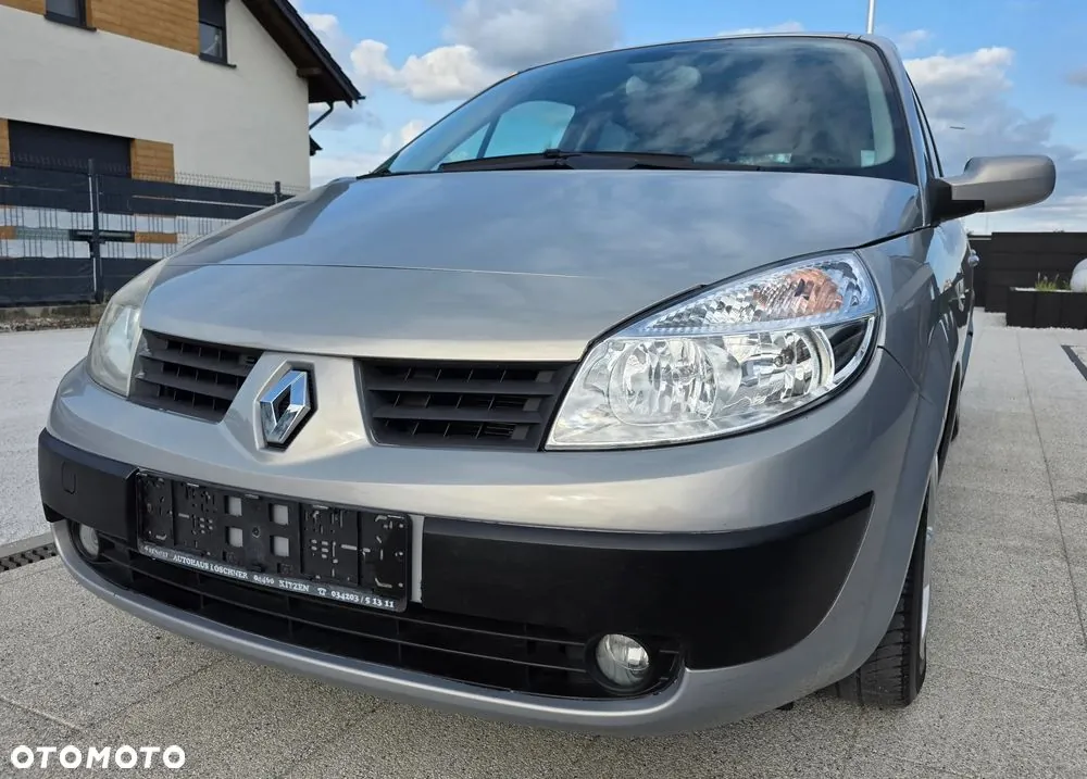 Renault Scenic 2004 photo 2