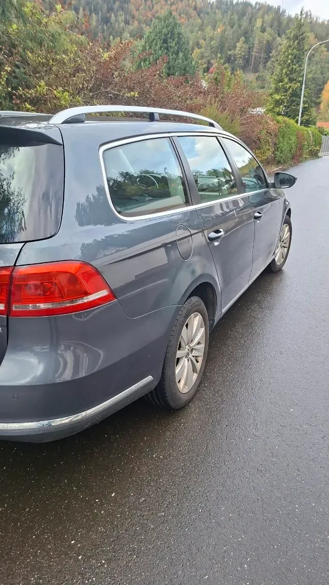 Volkswagen Passat 2012 photo 3