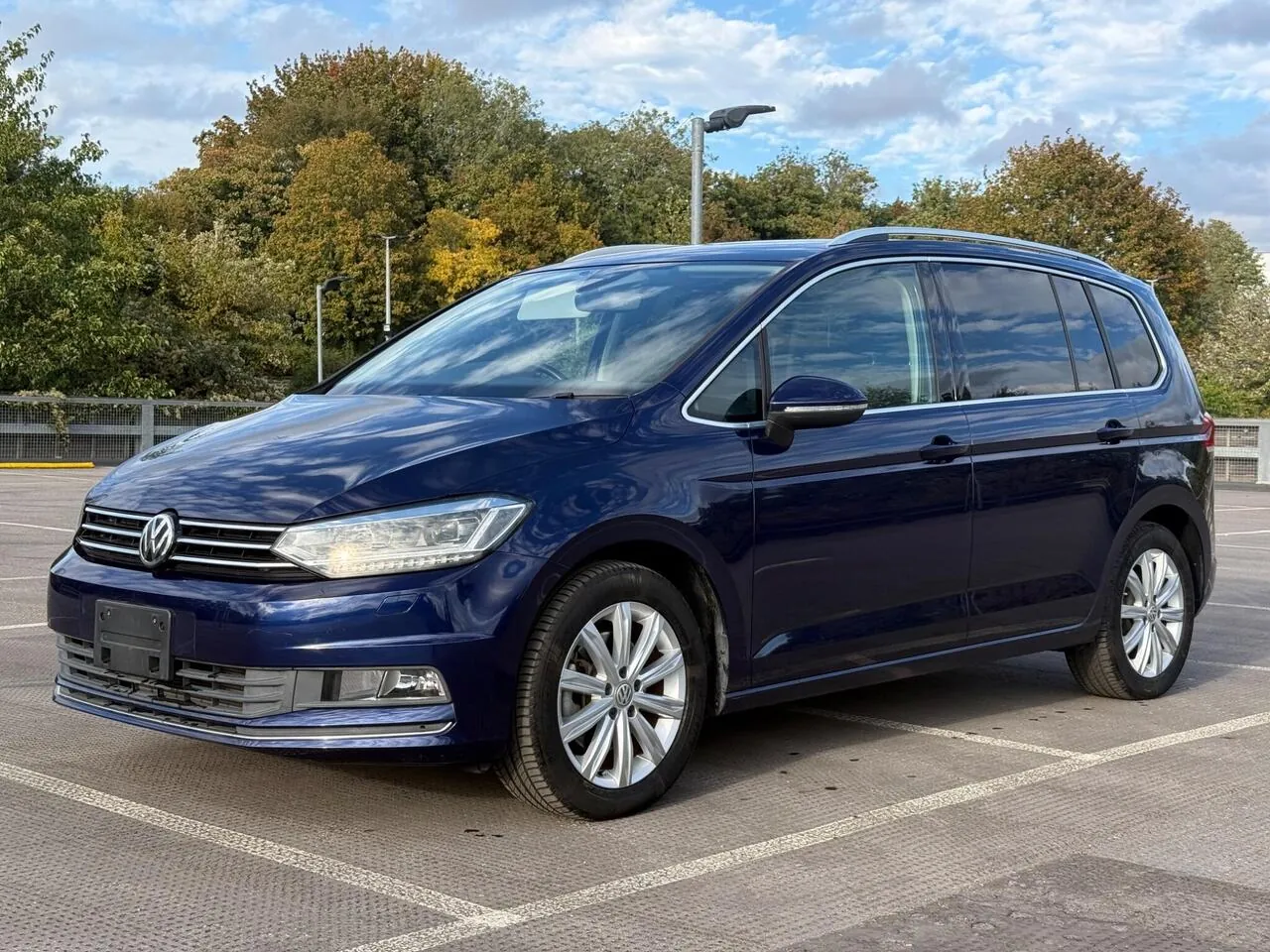Volkswagen Touran 2017 photo 3