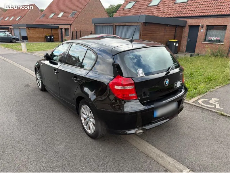 BMW Série 1 2011 photo 2