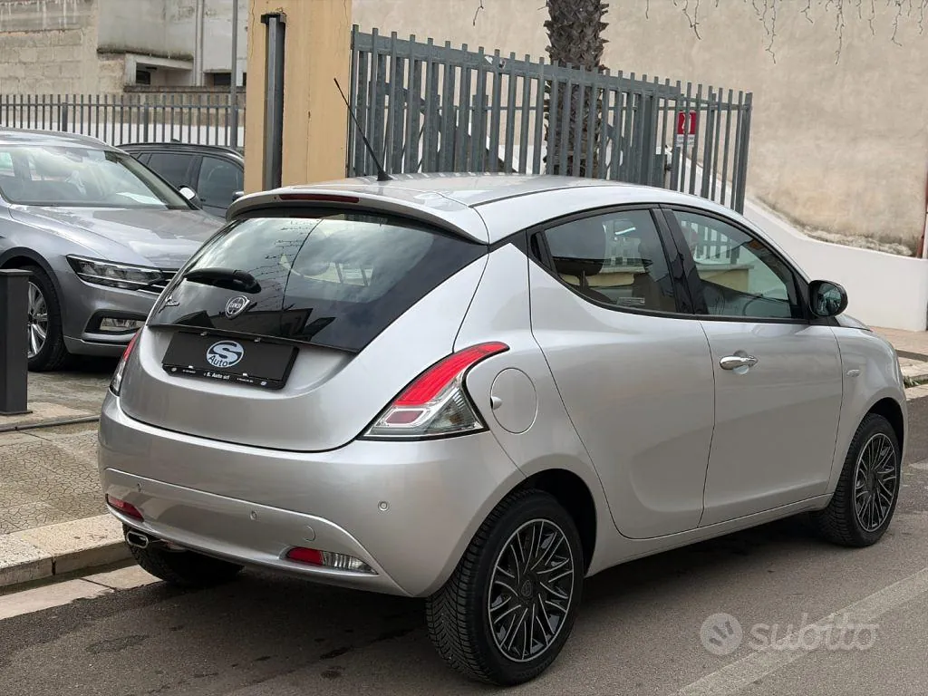 Lancia Ypsilon 2019 photo 3