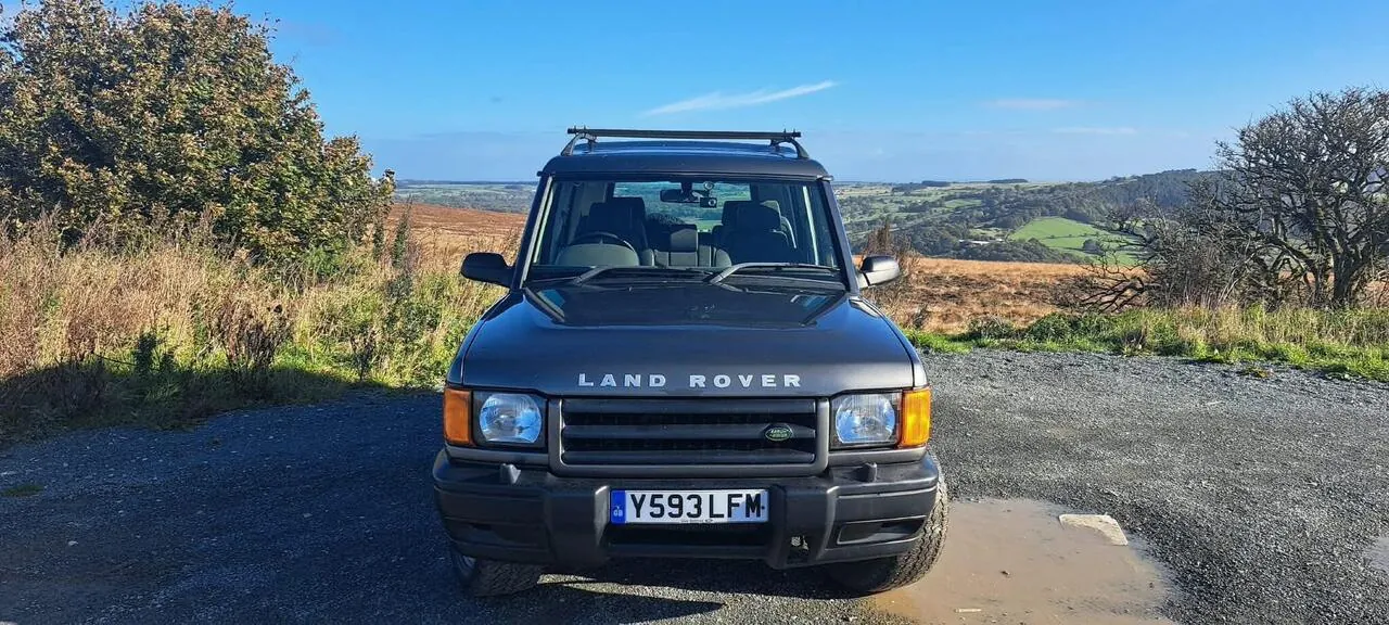 Land Rover Discovery 2001 photo 2