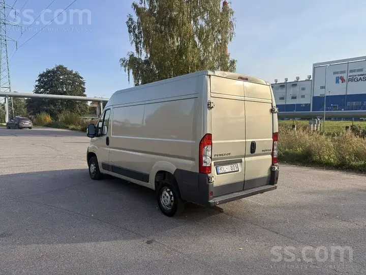 Peugeot Boxer 2012 photo 3