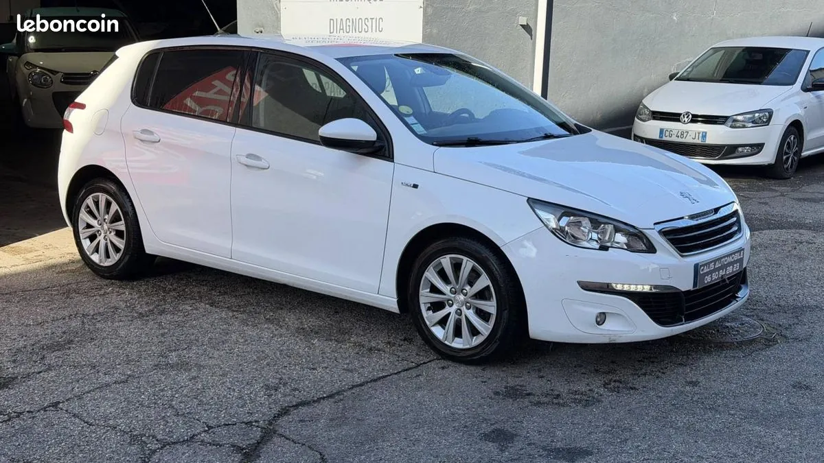 Peugeot 308 2017 photo 3