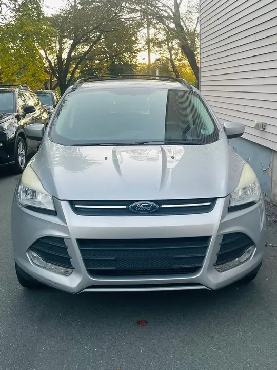 Ford Escape 2013 photo 2
