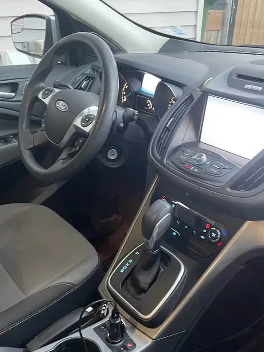 Ford Escape 2013 photo 3