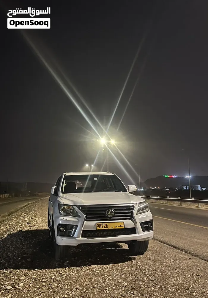 Lexus Lx 2015 photo 2