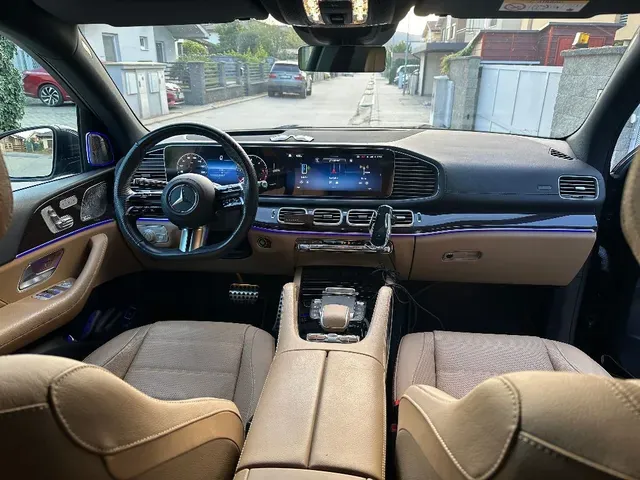 Mercedes-Benz Gls 2024 photo 4