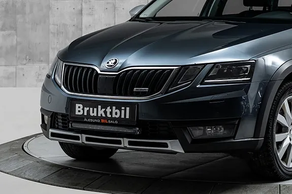Skoda Octavia Scout 2018 photo 2