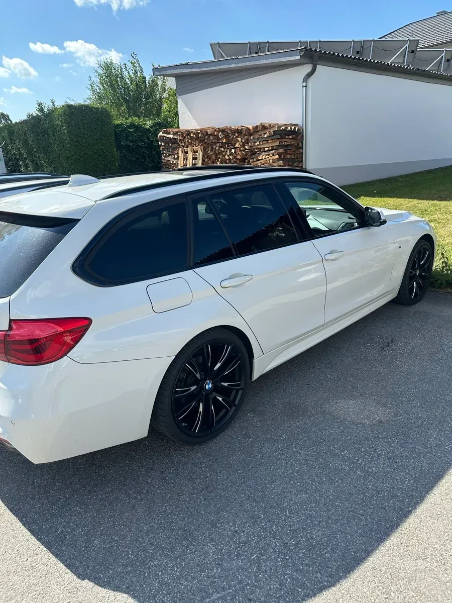 BMW 3 Series 2015 photo 2