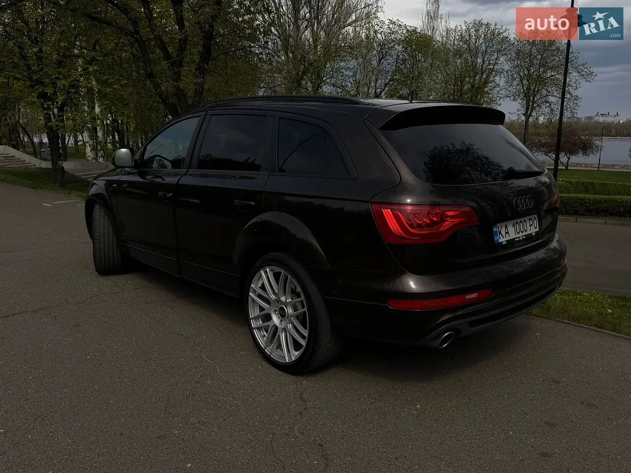 Audi Q7 2010 photo 5