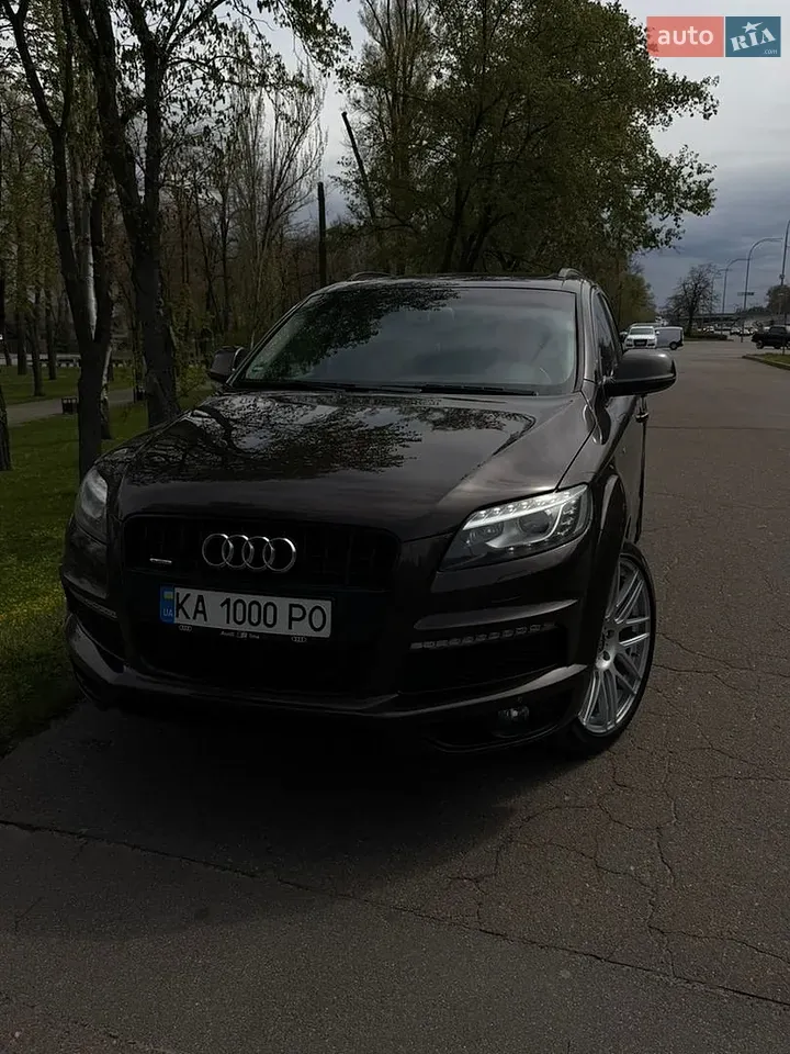 Audi Q7 2010 photo 3