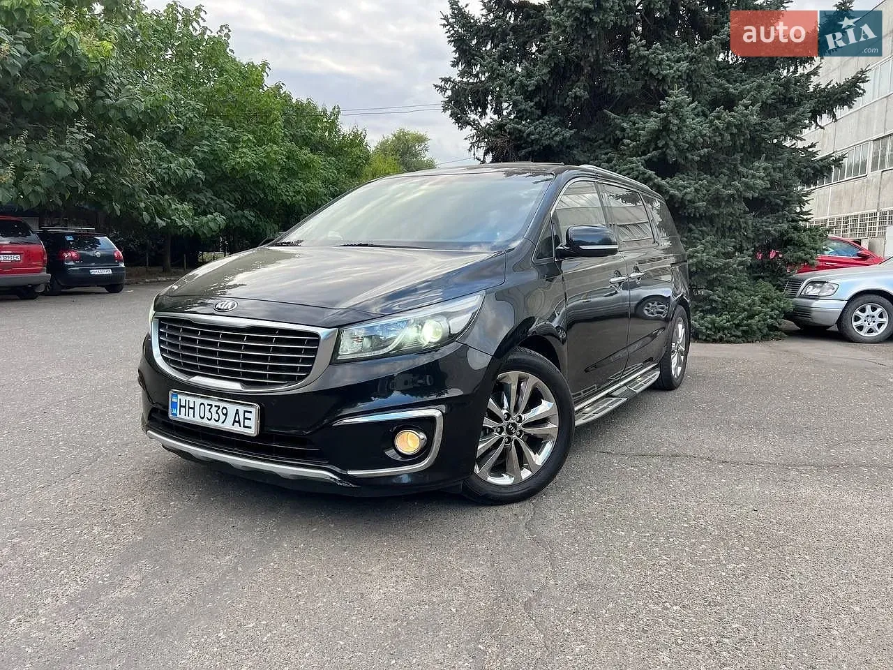 Kia Carnival