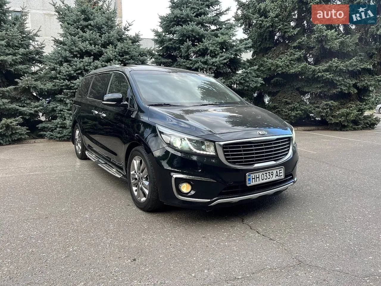 Kia Carnival 2015 photo 3