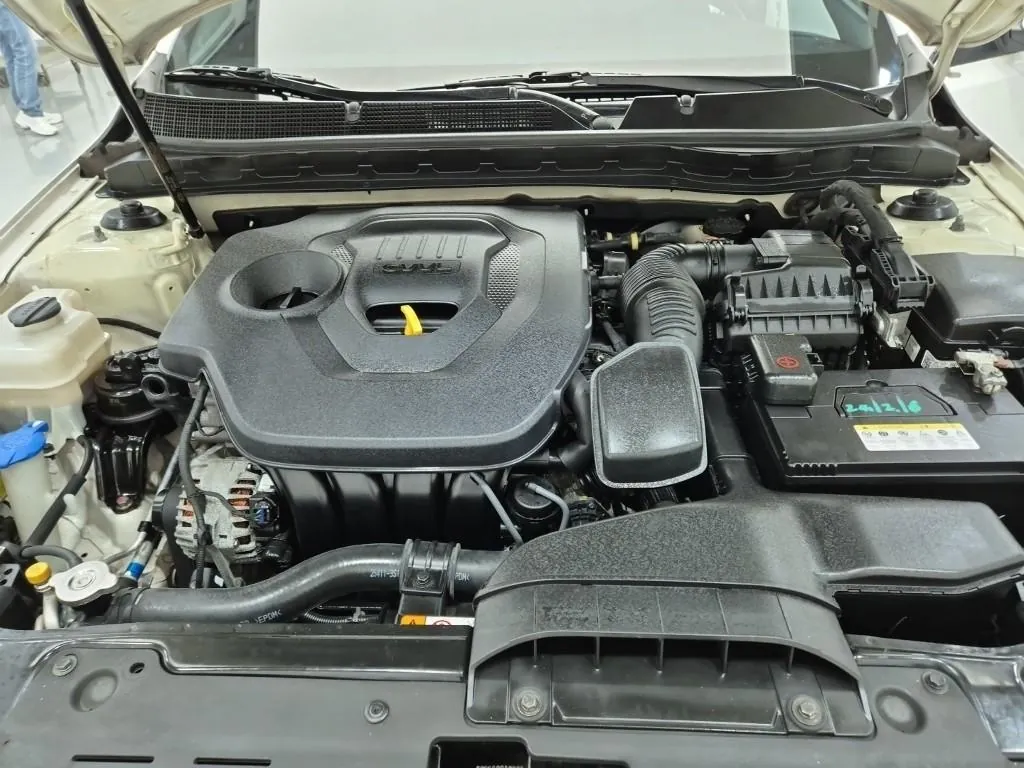 Kia K5 2014 photo 5