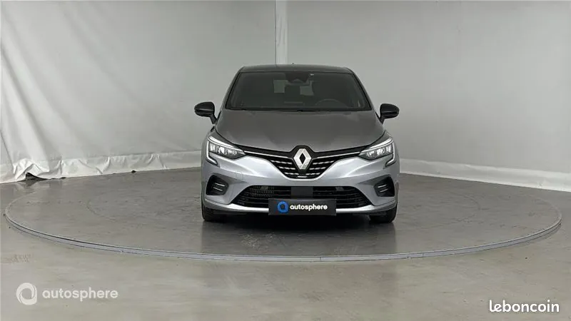 Renault Clio 2023 photo 2