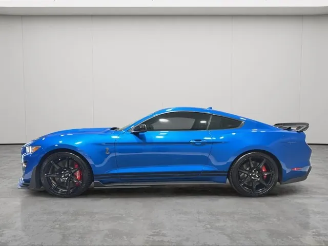 Ford Mustang 2021 photo 2