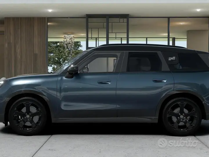Mini Countryman photo 2