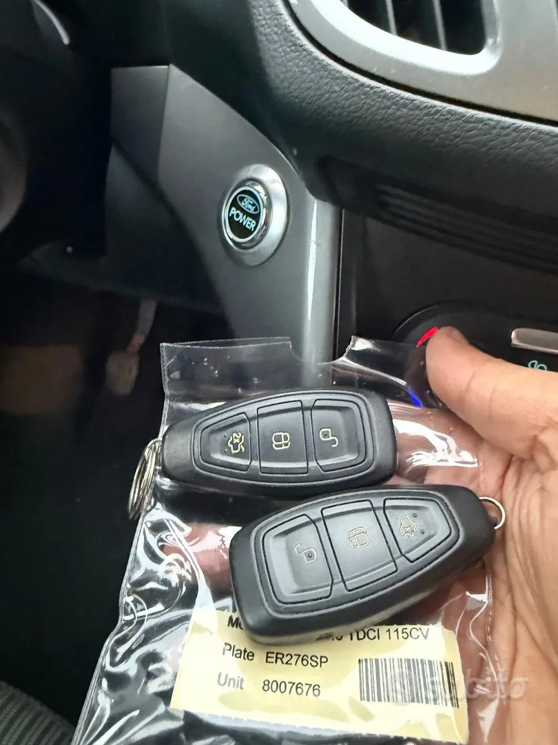 Ford Grand C-Max 2013 photo 4