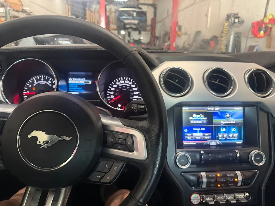 Ford Mustang 2015 photo 3