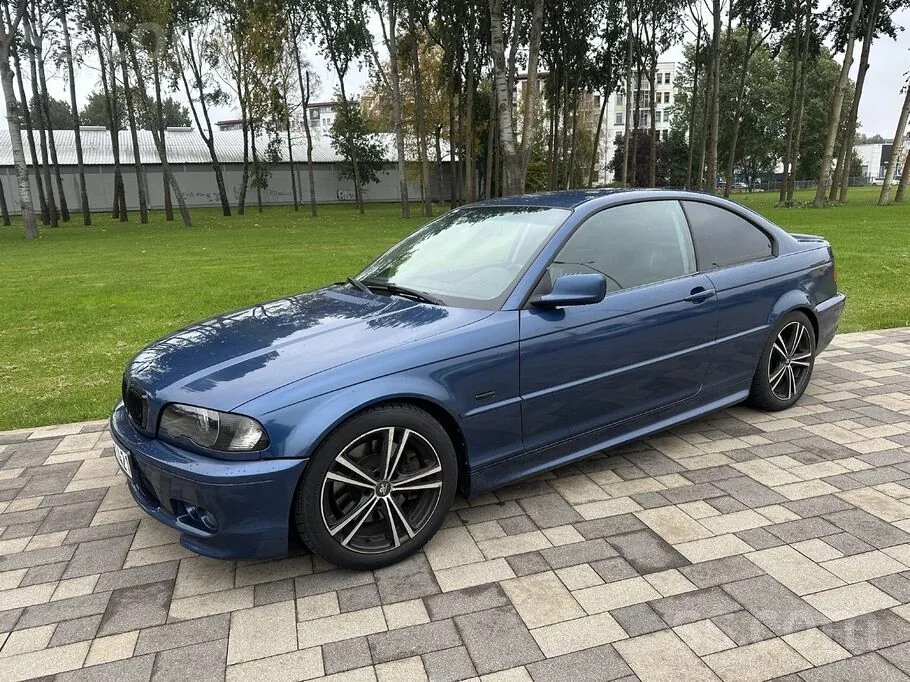 BMW 318 2001 photo 2