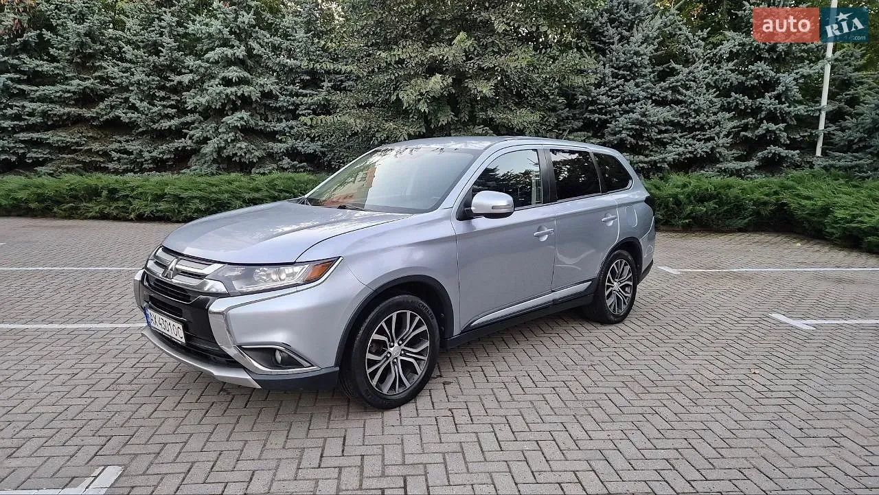 Mitsubishi Outlander 2015 photo 2